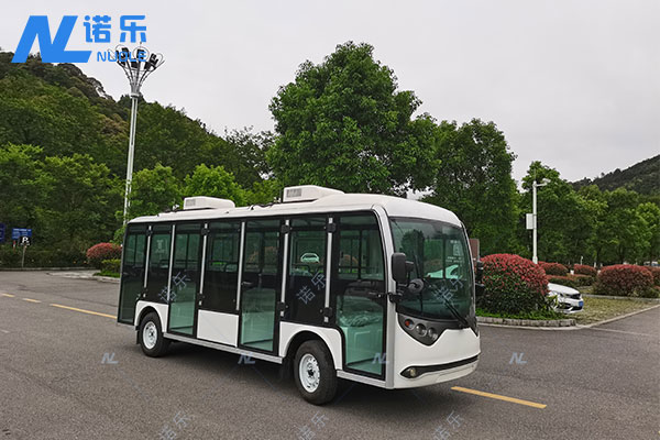 贵州梵净山景区封闭观光车